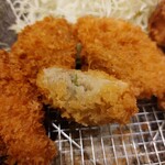 Tonkatsu Nagata En - 餃子フライの断面