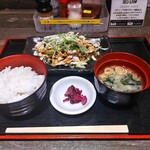 水炊き・焼鳥 とりいちず酒場 - よだれ鶏定食　649円