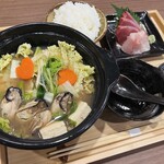 Oyster hotpot meal