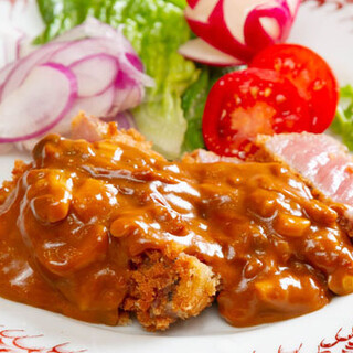 Homemade Japanese-style demi-glace sauce is attractive ◆The popular [beef cutlet] is a must-try