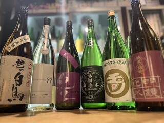 Nihonshu Ba- Shubo - 冷蔵庫内の日本酒は全て飲み放題！