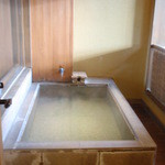 たてしな薫風 - お部屋“くろゆり”の部屋露天風呂です。