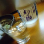 居酒屋 旬 - 冷酒「幻の瀧」おっ。イイ感じで撮れました。偶然だけど。