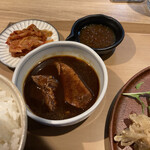 炭火焼肉 肉の匠 ひうち - ミニタンシチュー