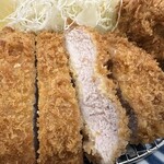 Tonkatsu Den - 程よい厚さのヒレ肉です