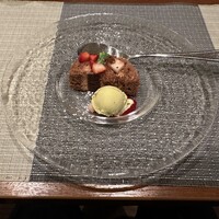 トラットリア イル レガーロ - 