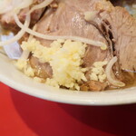 ラーメン二郎 - ニンニク少し