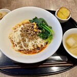 四川家庭料理 中洞 - 唐辛子・肉そぼろ和え麺