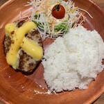 びっくりドンキー - チーズバーグディッシュ