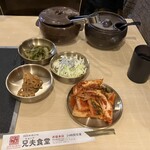 赤坂韓国料理・焼肉 兄夫食堂 - 