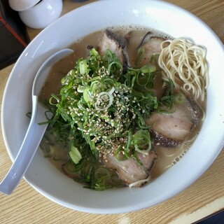 ぶんちゃんラーメン - 料理写真:チャーシューメン