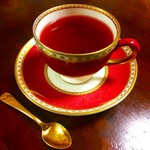 キャピタルコーヒー - ドリンク写真:真っ赤な色が綺麗『ローズヒップ＆ハイビスカス』