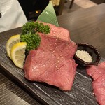 月島焼肉 牛タン処 兎月 - 