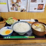 さつき - とん汁シャケ定食