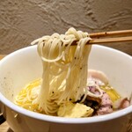 MENDOKORO TOMO Premium - 細麺でつるっといけちゃいます！