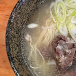 七輪さく - 大盛りテールラーメン1000円ご飯付き！左