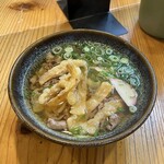 葉隠うどん - 肉とごぼう天♡