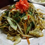 鶴亀 - ソース焼きそば 500円(税込)(2023年12月20日撮影)