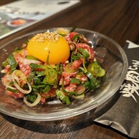 焼肉 じゅん - ユッケ　ねぎは九条ネギ