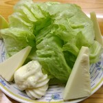 鶴亀 - チーズレタス 300円(税込)(2023年11月8日撮影)