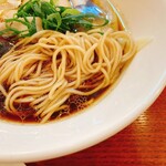 Kissui Hana No Ren - 脂は少なめ、ストレート麺。