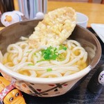 Udon Ichiba - レンコン天うどんにしています(*´д｀*)