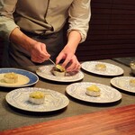 Saucer - カウンターからの眺め