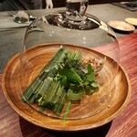 Saucer - 4種のハーブを調合してレモングラスティーを淹れてくれます。