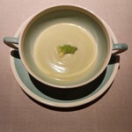 Saucer - ロマネスコのスープ