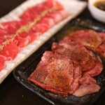 焼肉 一心たん助 - 