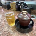 元禄寿司 - どんな組み合わせやねん！！　茶碗蒸しにビール。苦笑