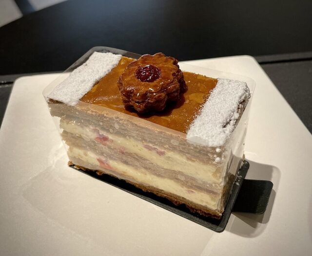 大手町】モダンクラシカルなスイーツ「ラ・パティスリー by アマン東京