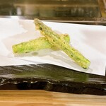 Tempura Sakaba Kusuke - 天ぷらアスパラ