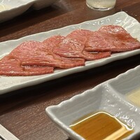 焼肉家 KAZU 神楽坂 - 