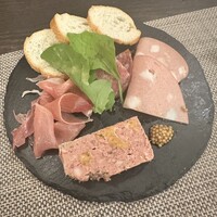 四ツ橋・新町 牡蠣と肉たらしビストロAKIRA - 