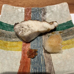 曙橋 かず - ショートコース７７００円。鰆の塩焼き。オーソドックスな塩焼きですが、厚みのある切り身で旨味がしっかり伝わります。