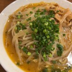 ラーメン大学 - クタもやしと小ネギ