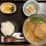 紅葉庵 - きつねうどん＋白飯