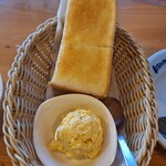 Komeda Kohi Ten - 山食パン、たまごペースト