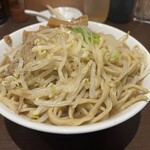 自家製麺 毘舎利 - 撮影前に一度天地返ししてしまったので直して再撮影