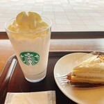 スターバックス・コーヒー - ホワイトモカフラペチーノとホワイトモカケーキ