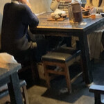 山元麺蔵 - 内観(テーブル席も有る♪)