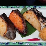 Kyoukasuduke Uokyuu - 魚久 イートイン あじみせ 銀座店 あじみせ定食の銀だら・銀鮭の京粕漬焼きと、さわらの酒粕・白味噌焼き