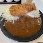 まるやま食堂 - ランチとんかつカレーライス（味噌汁付き）
            1200円