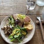 gira e gira - ビュッフェ