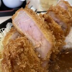 まるやま食堂 - とんかつ断面