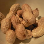 麺やBar 渦 - 茹でピーナッツ 400円