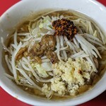 ラーメン二郎 - 小ラーメン　ニンニクアブララー油