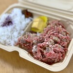 Maruyo Shouten - 紅から弁当・ご飯大盛（600円）