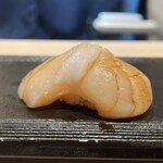 Kashiwa Sushidokoro Akazu Arima - ホタテ